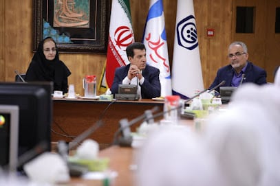 Dr. Farhad Hamzehzadeh
