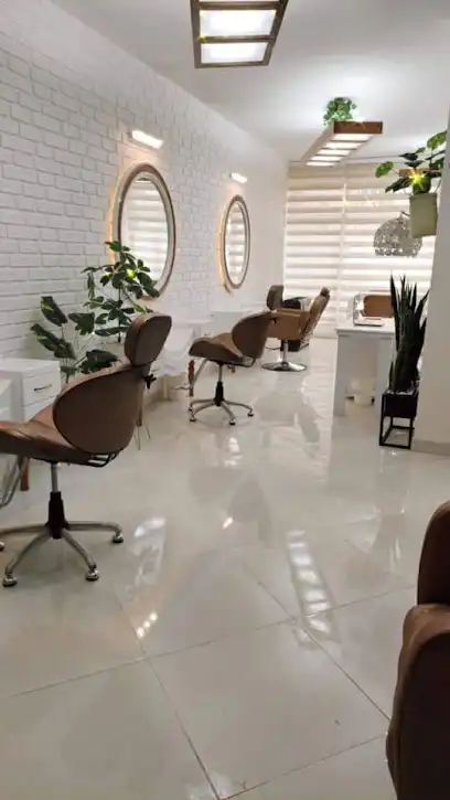 آرایشگاه زنانه اسطوره زیبایی