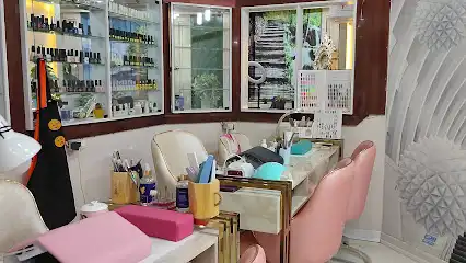 آموزشگاه مشهور زیباسرای سنائی متخصص هیرکات ژورنالی