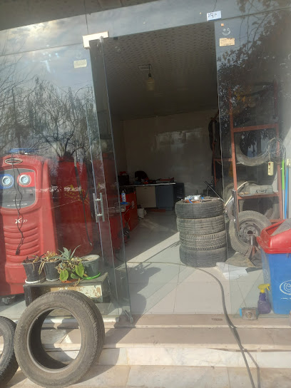 آپاراتی شبانه روزی برادران رجبی