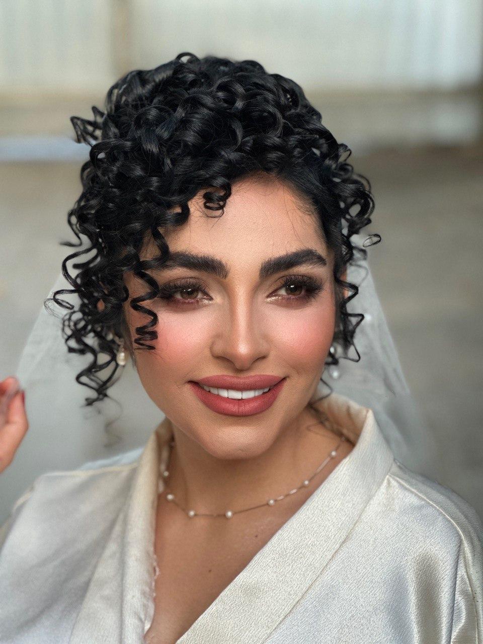 آرایشگاه زنانه و سالن زیبایی نازیلا