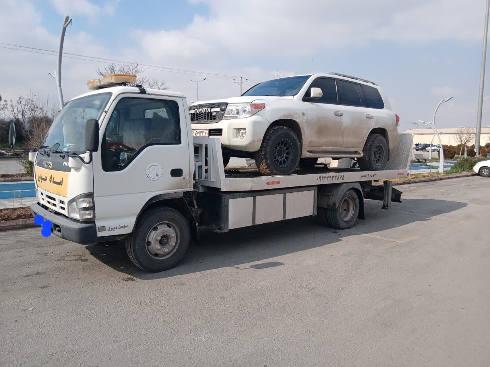 امدادخودرونایین یدکش خودروبرنا