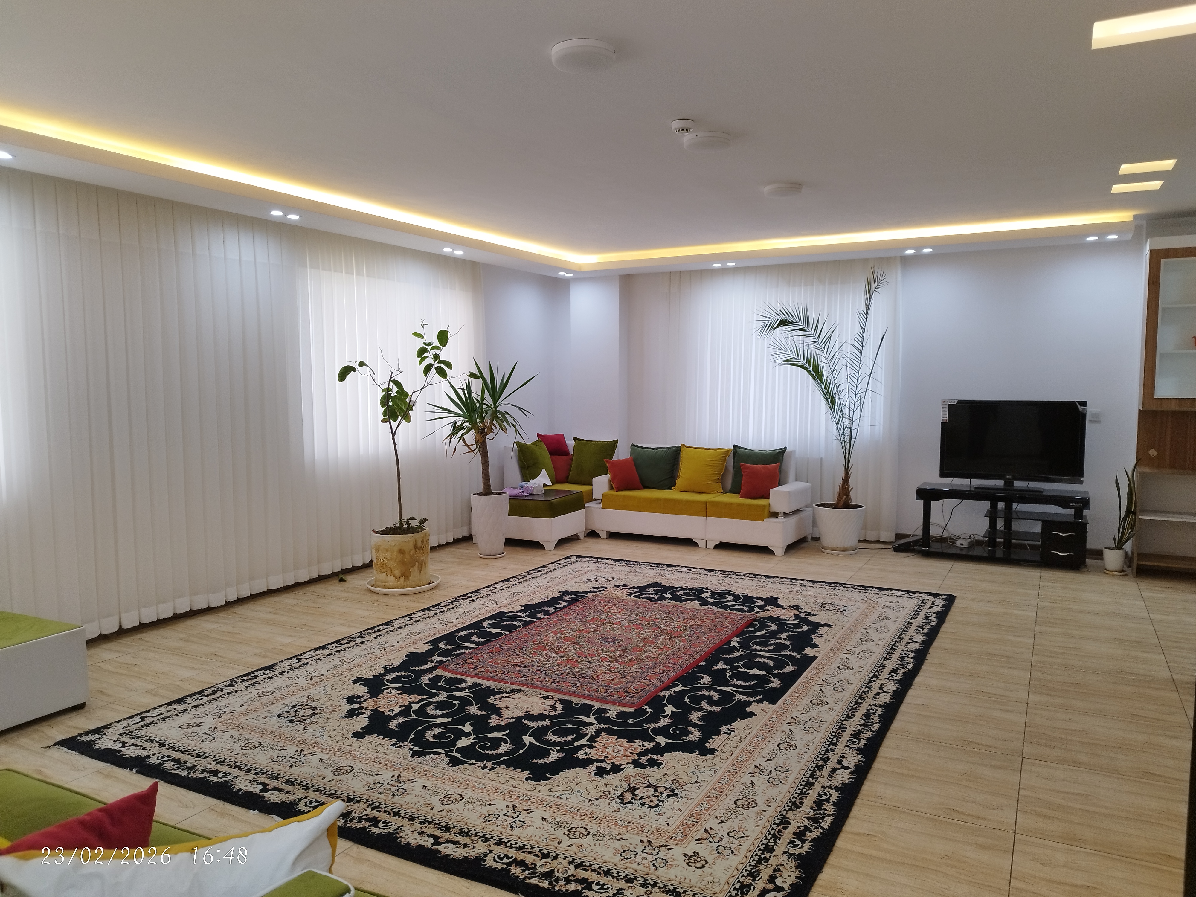 املاک همدان، املاک امیران ( شکریه)