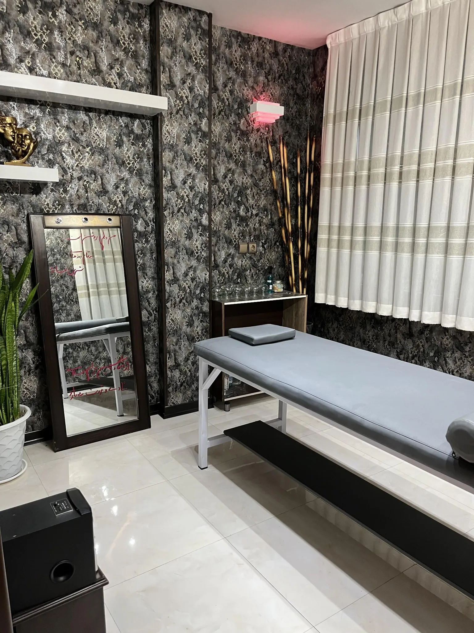 آموزشگاه و خدمات ماساژ تن آرام
