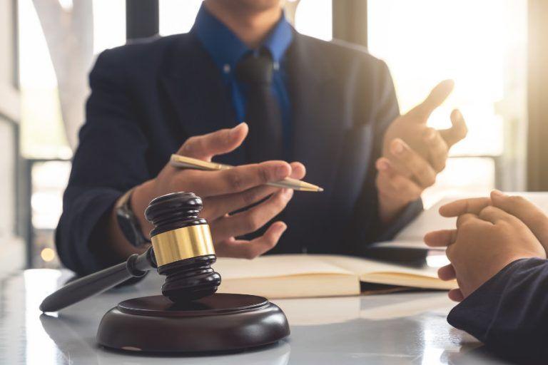 امیر نظری نیا - وکیل دادگستری و مشاوره حقوقی