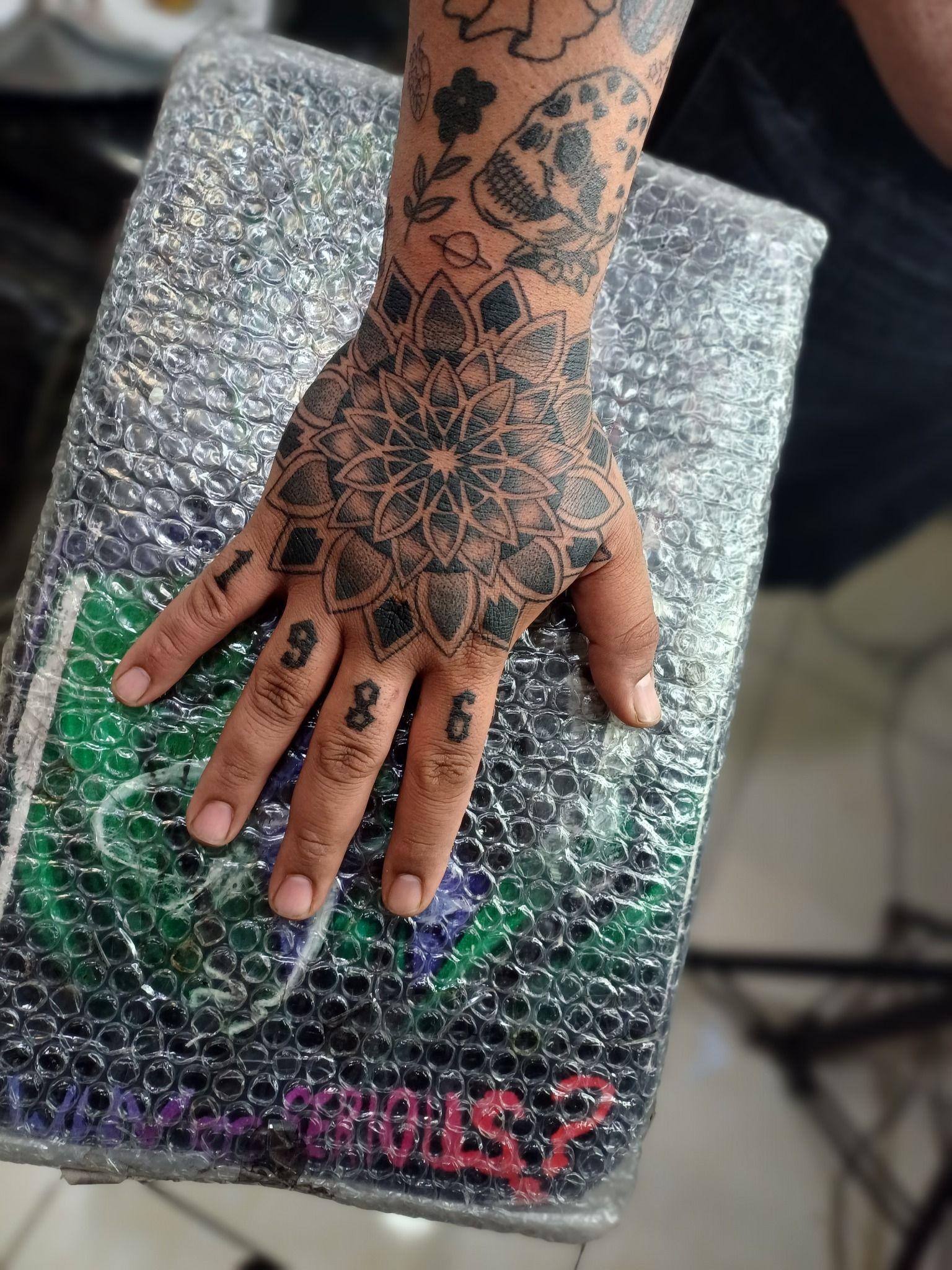 آکادمی tattoocenter