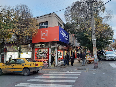 ایستگاه تاکسی آغ زمین