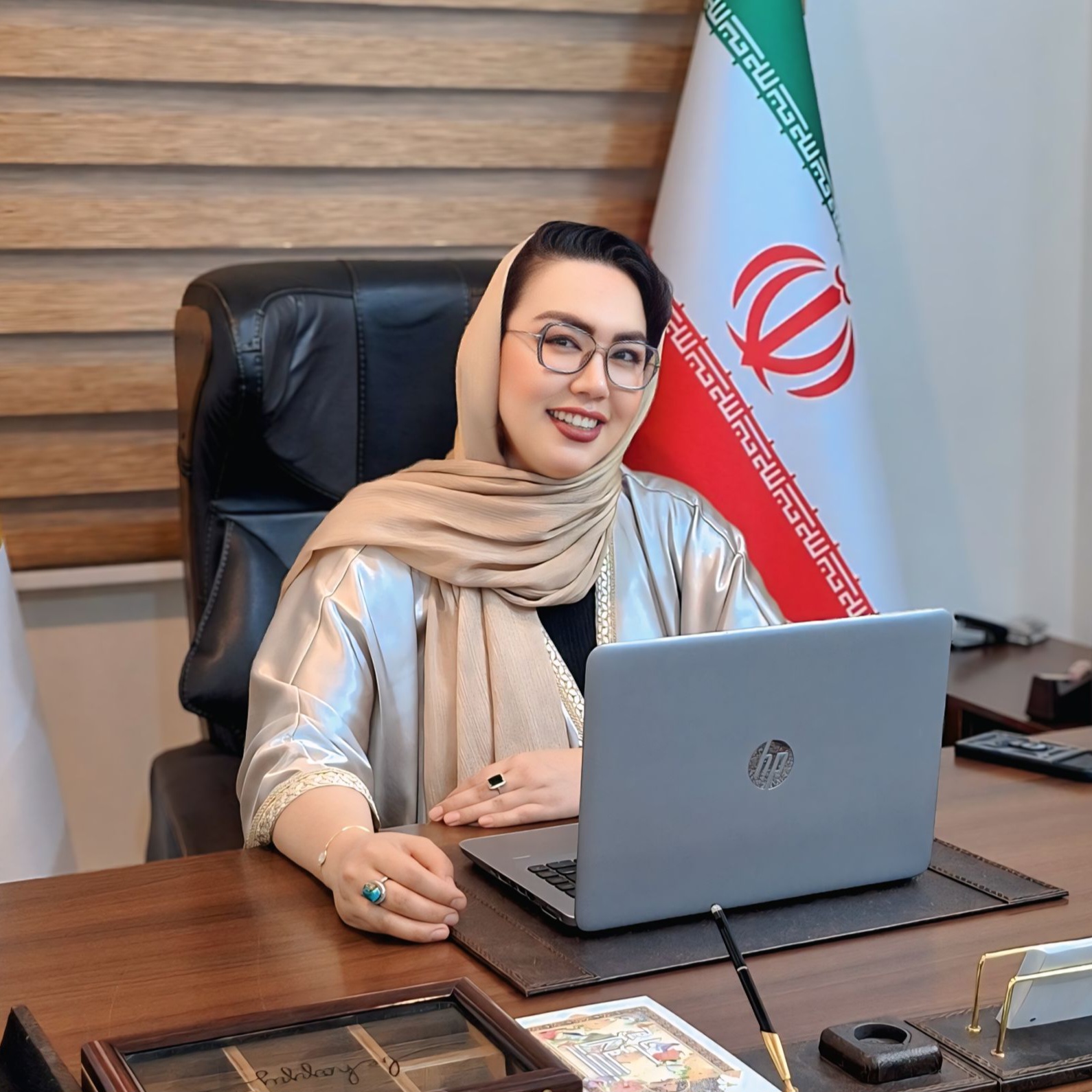 بازرگانی بهمن دخت پویان