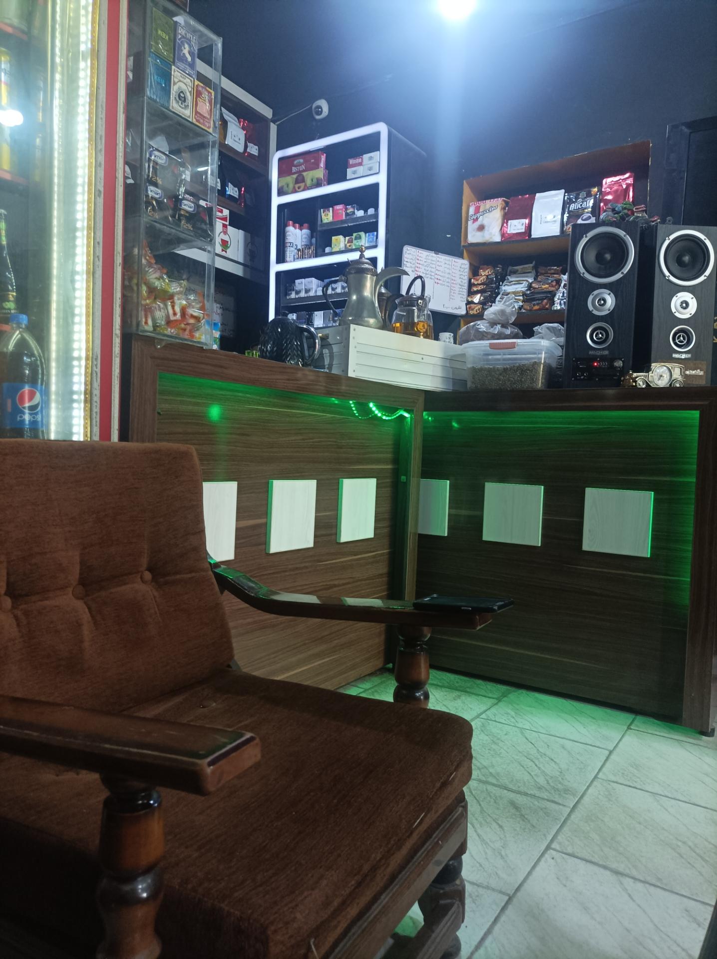 باشگاه بازی و کافی شاپ چشمک