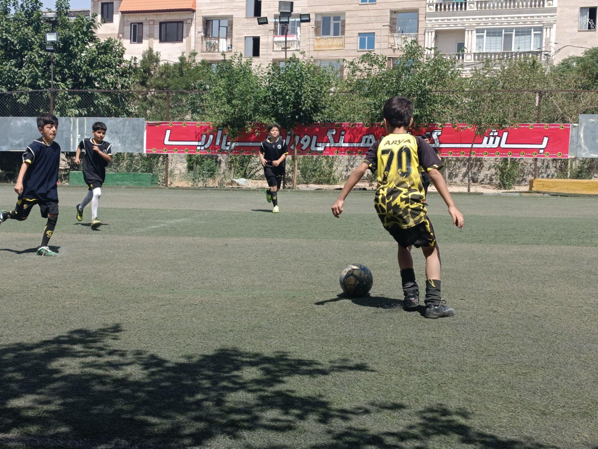 باشگاه فوتبال (کلاس خصوصی فوتبال)