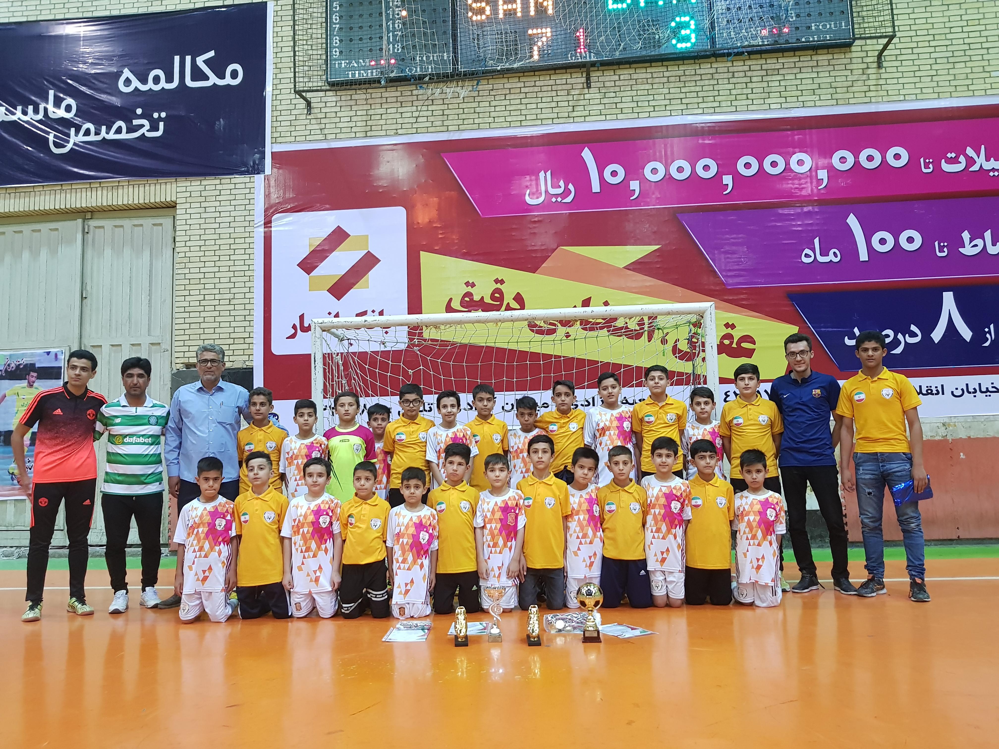 باشگاه فوتسال پایه سازان ساوه