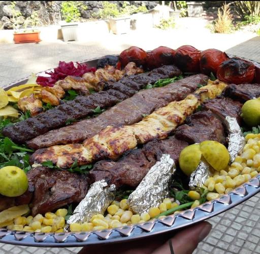 باغ رستوران آرش