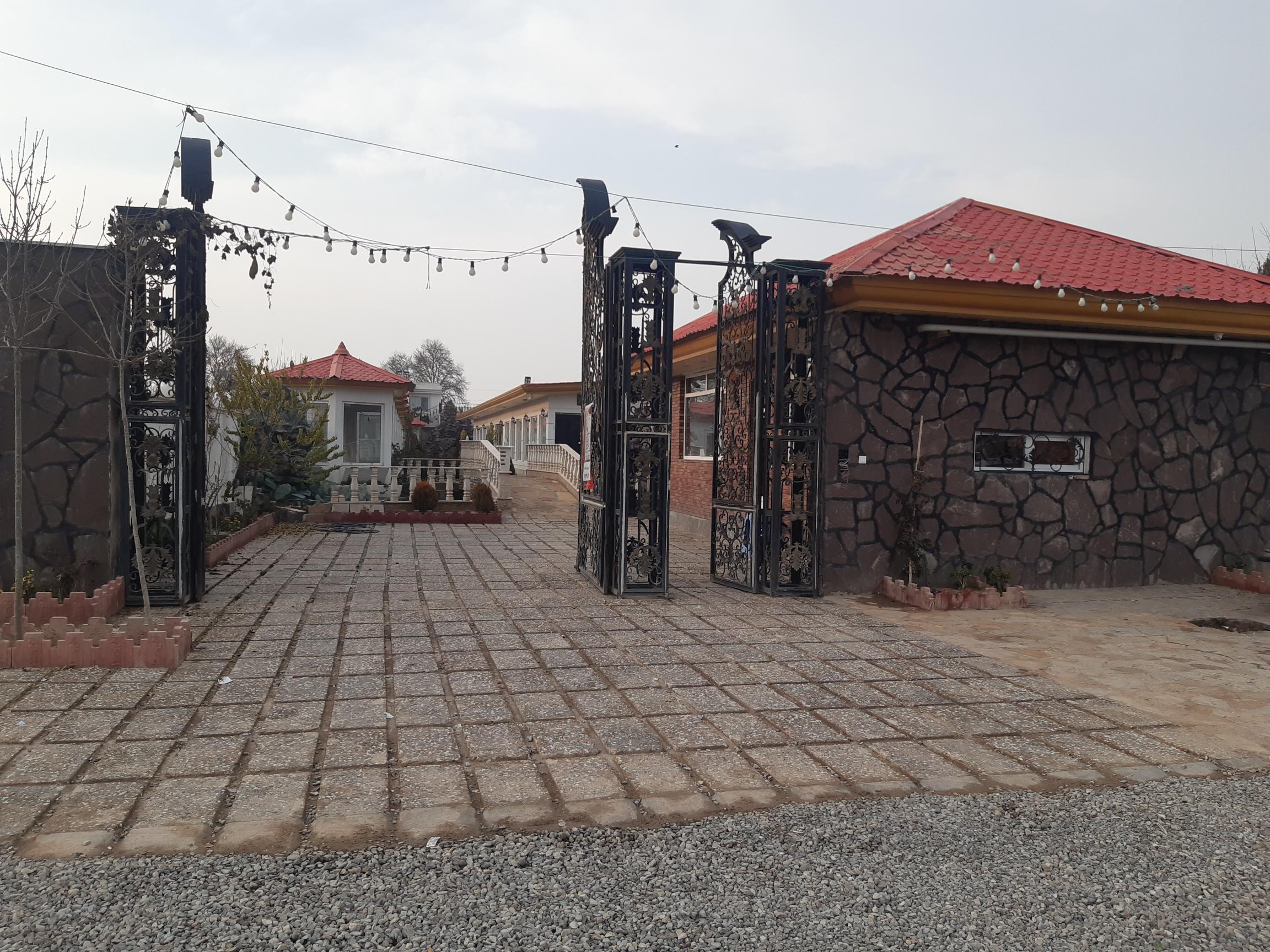باغ رستوران برکه ورامین