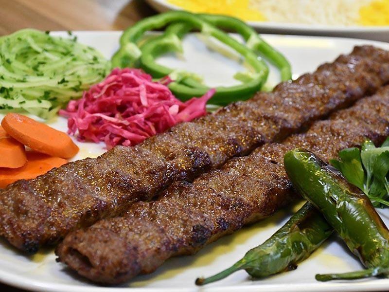 باغ رستوران لاوین