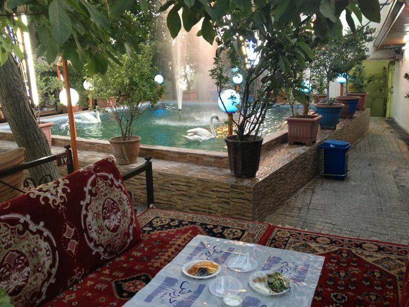 باغچه رستوران ساحل