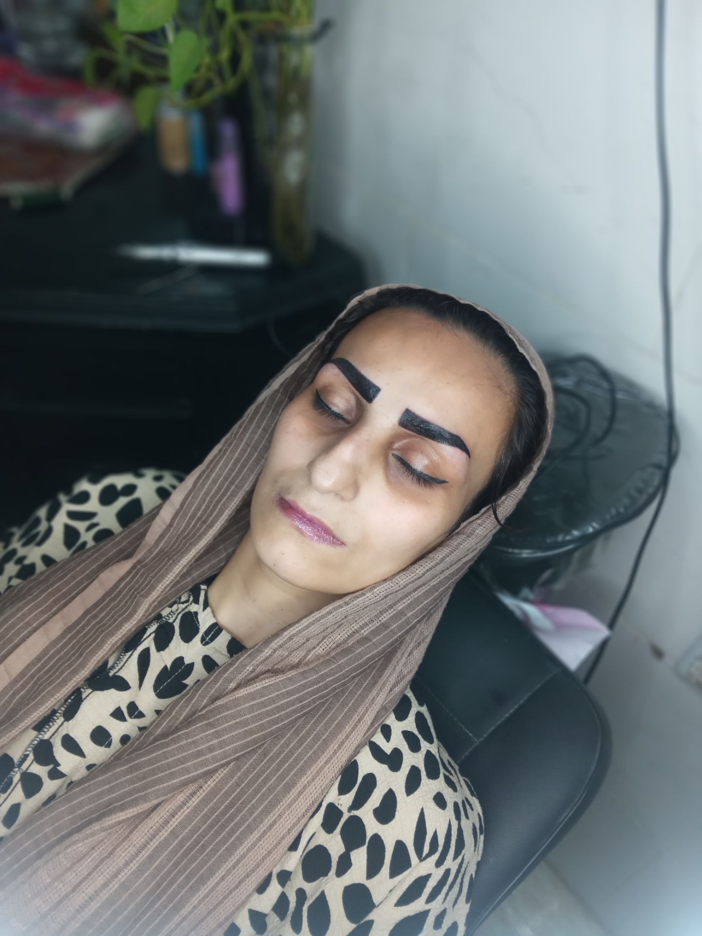 بافت مو و شینیون ونتو ابرو غیره