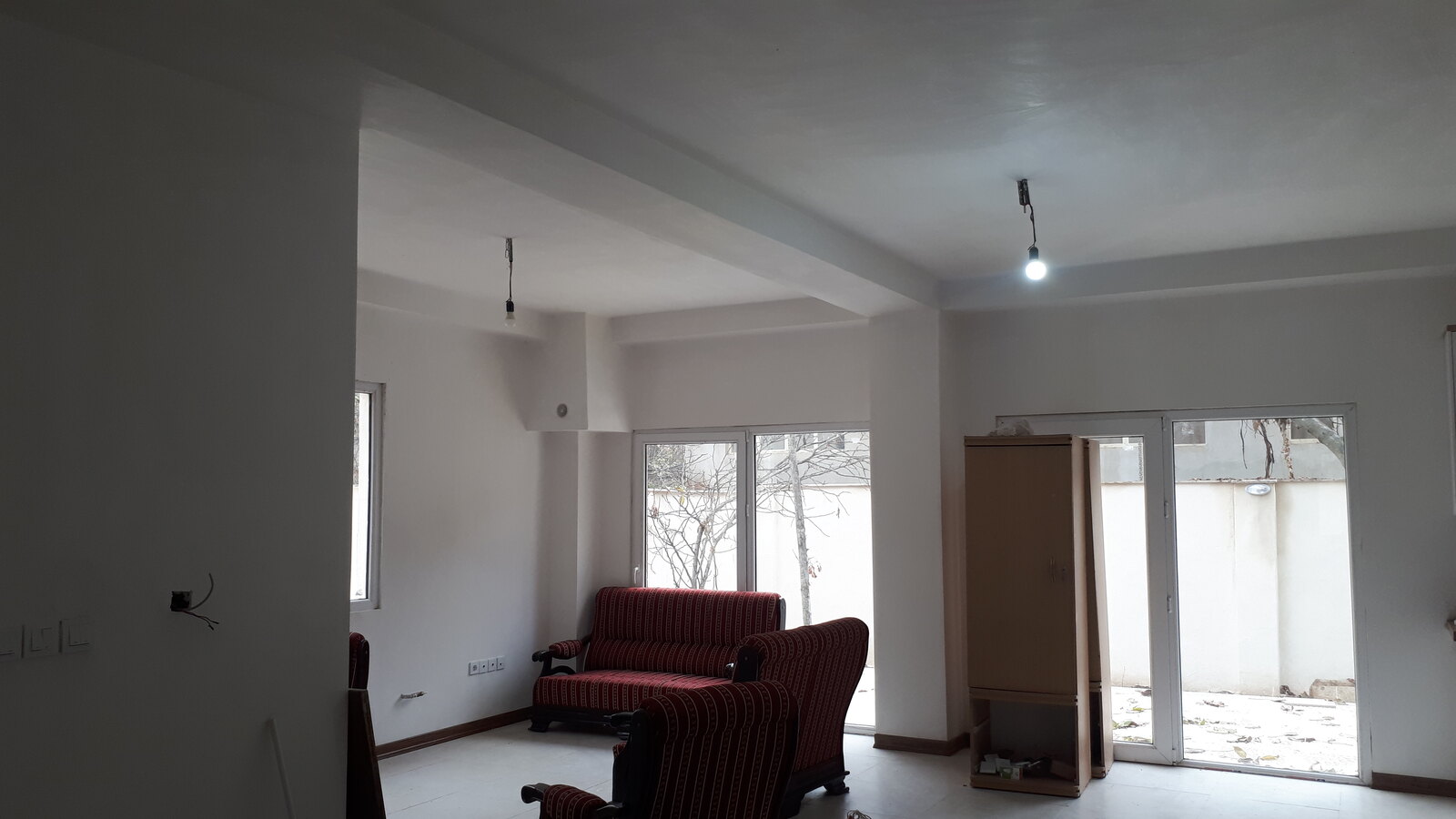 برقکار ساختمان کیومرث افراز