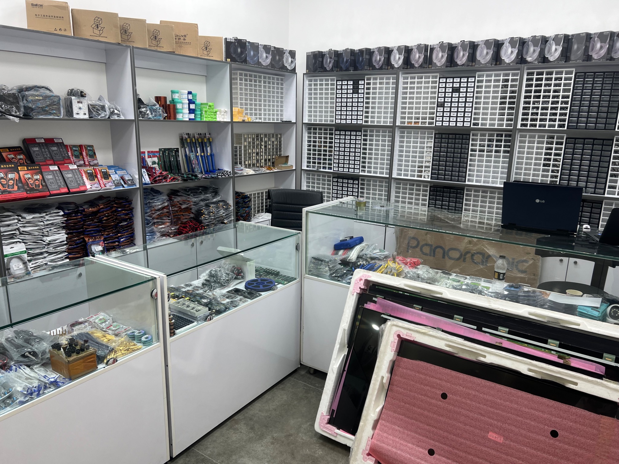بورس قطعات الکترونیک پارسا