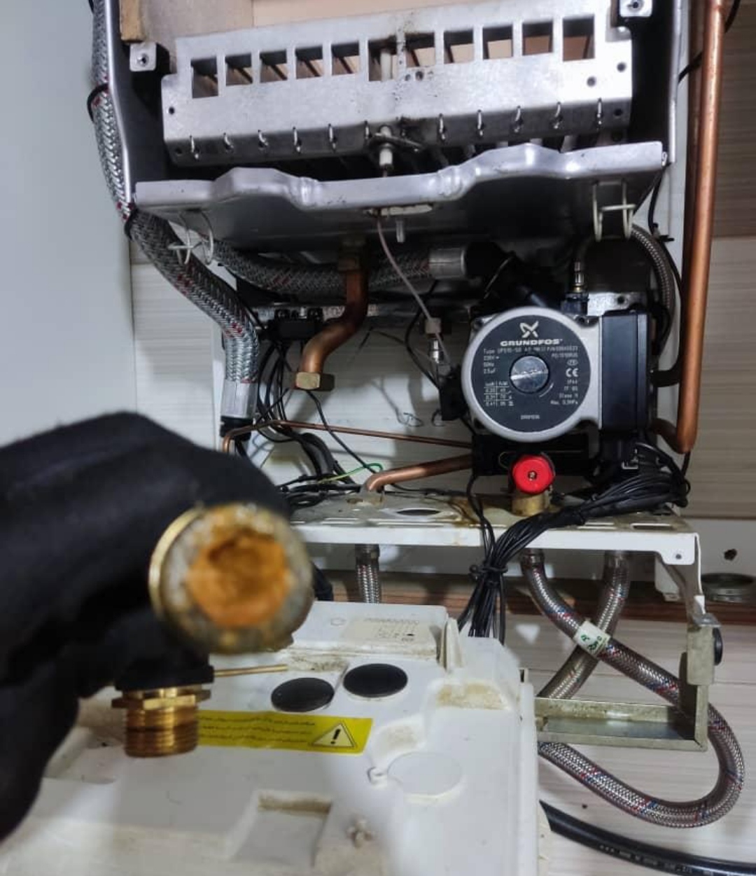 تعمیرات تخصصی پکیج دیواری آرکو
