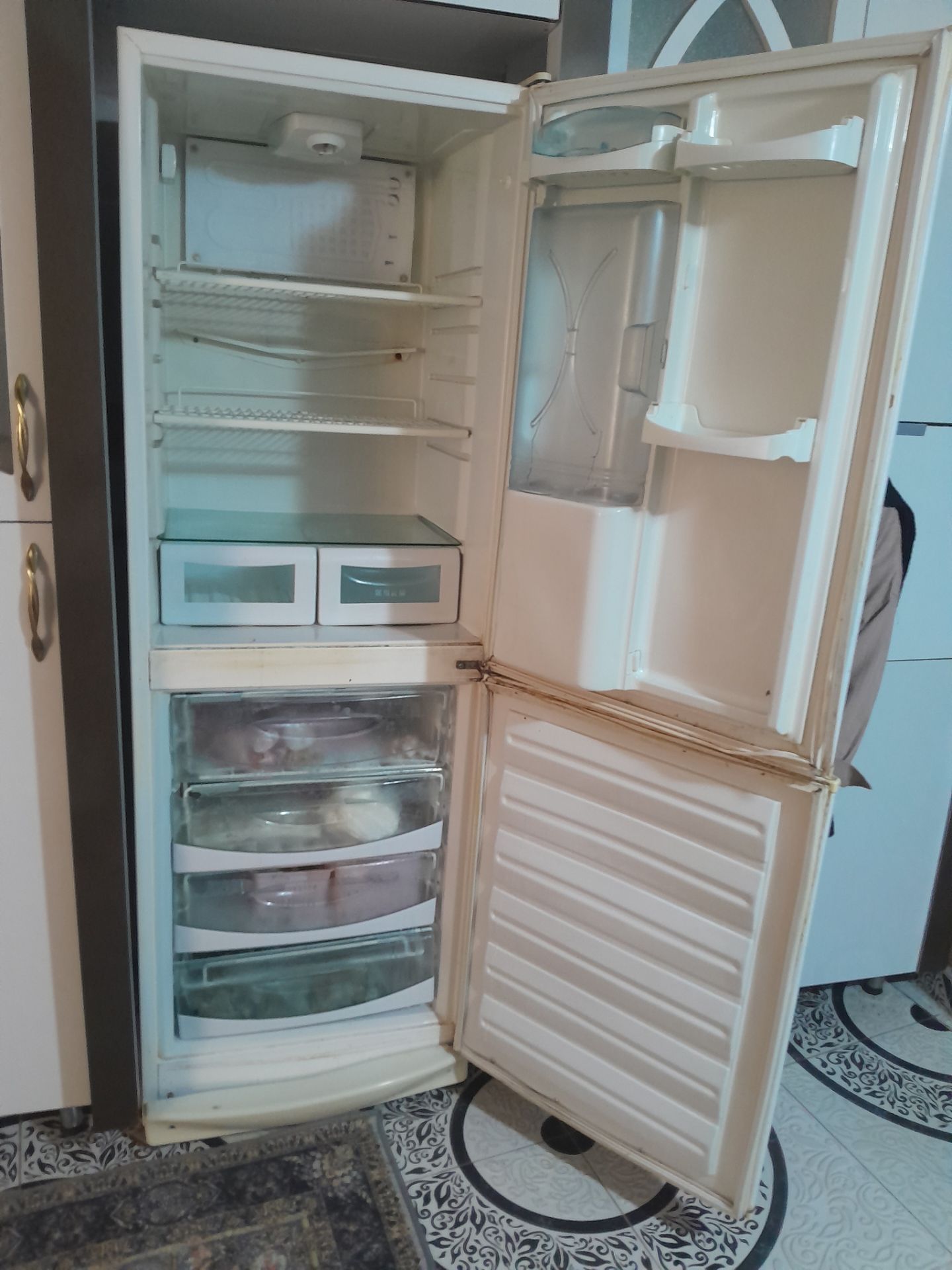 تعمیرات لوازم خانگی رضا