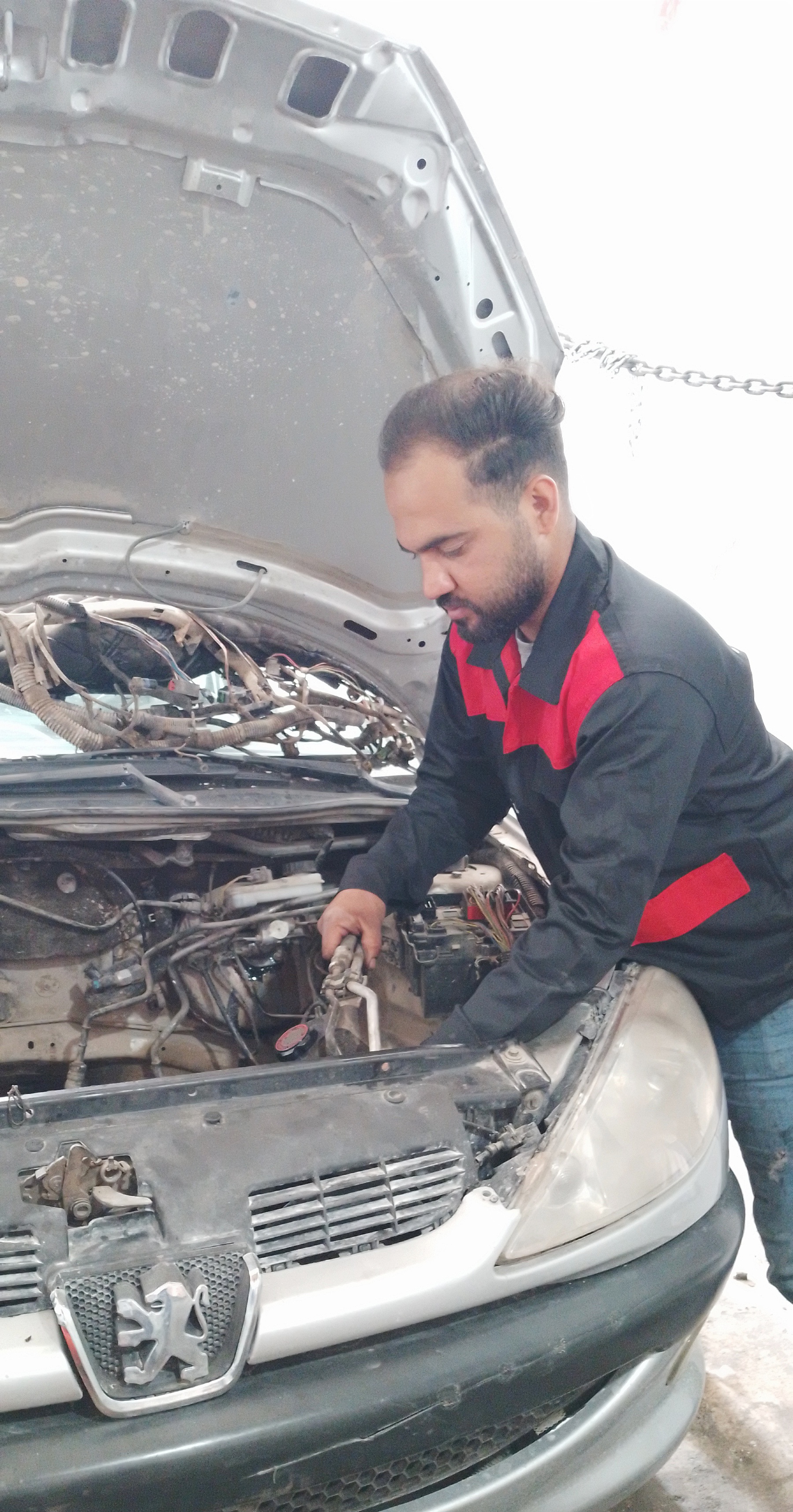 تعمیرگاه لوگان کاشمر