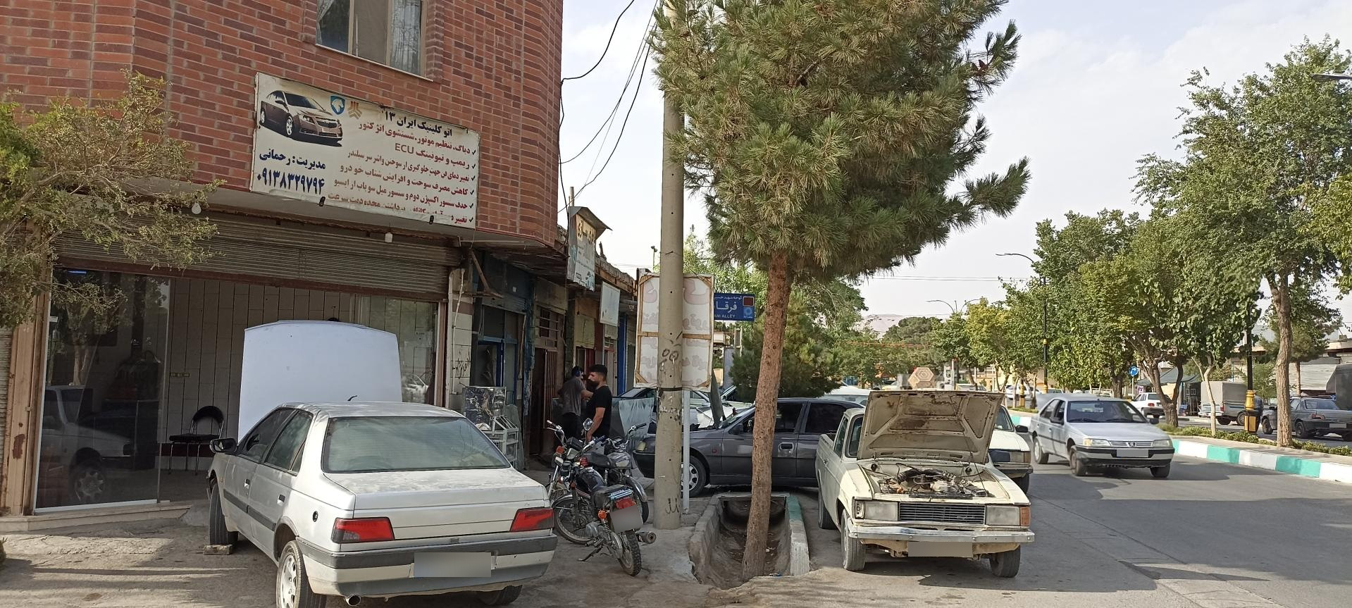 تعمیرگاه ماشینهای سبک وبنزینی