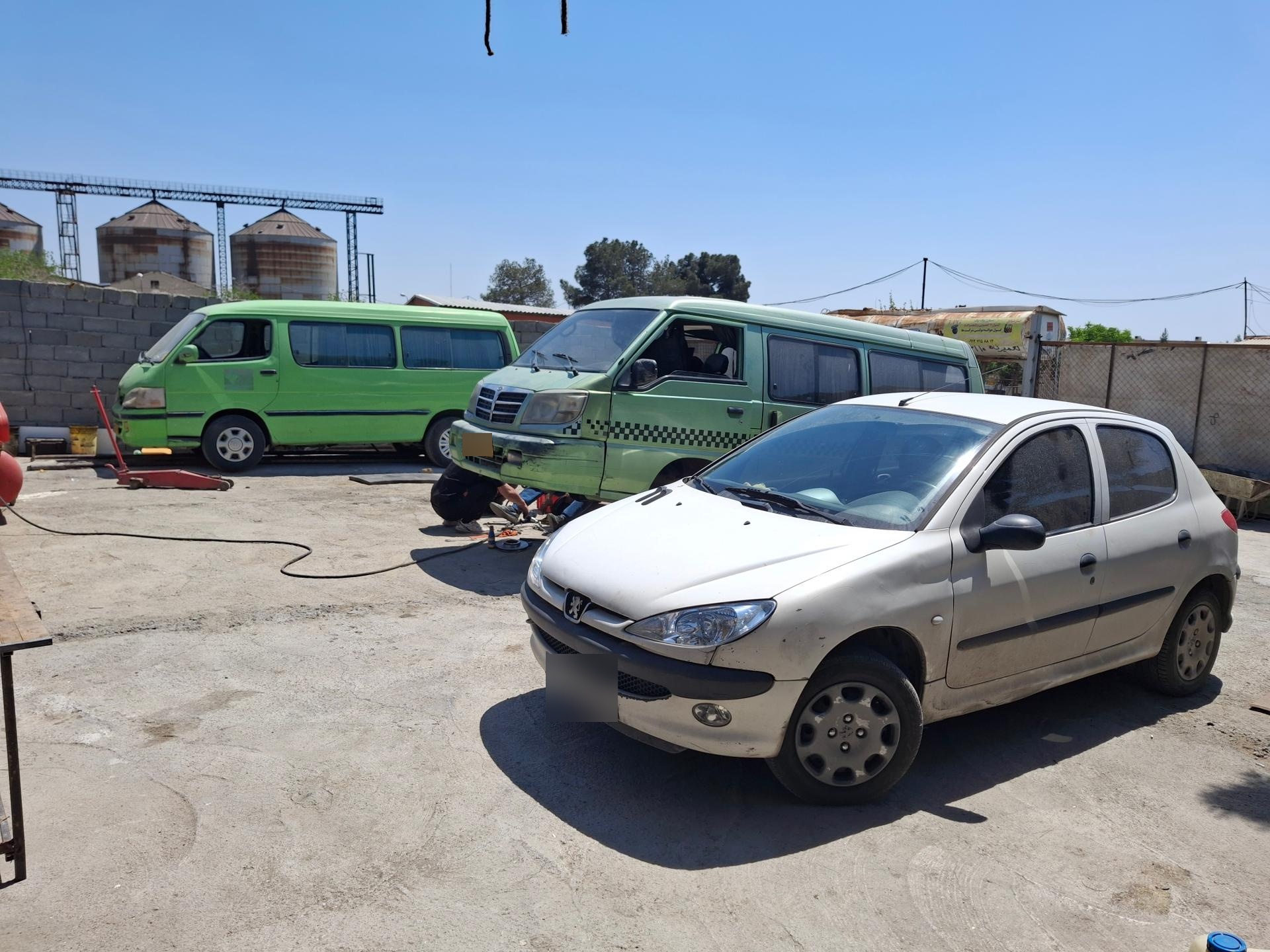 تعمیرگاه مرکزی شرکت خودروسازی کارمانیا