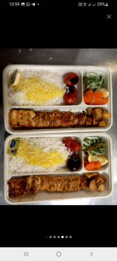 تهیه غذا مطبخ ایزار کباب