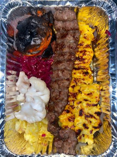 تهيه غذاي ناردونه