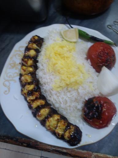 تهیه و توزیع غذای همیشه بهار