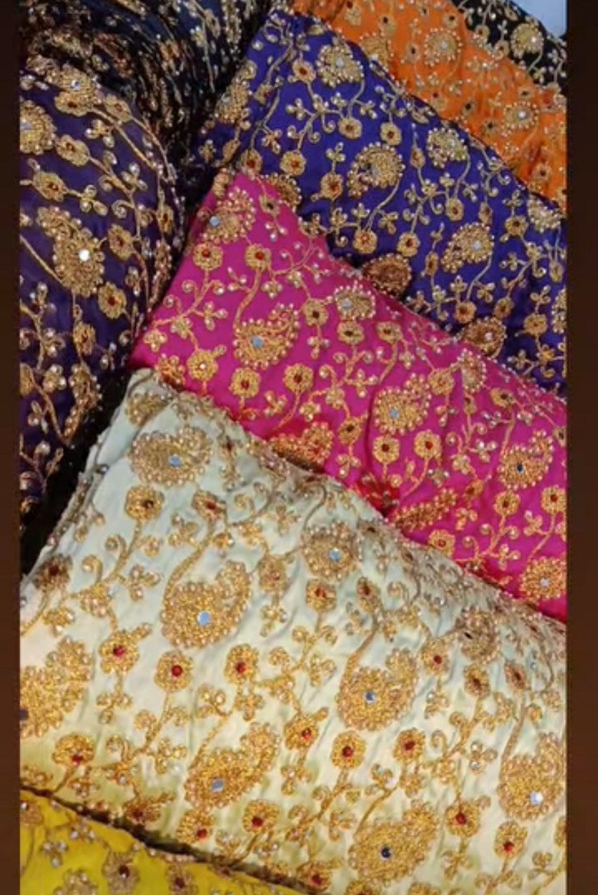 حراجی و ته تاقه پارچه های مجلسی و نخی