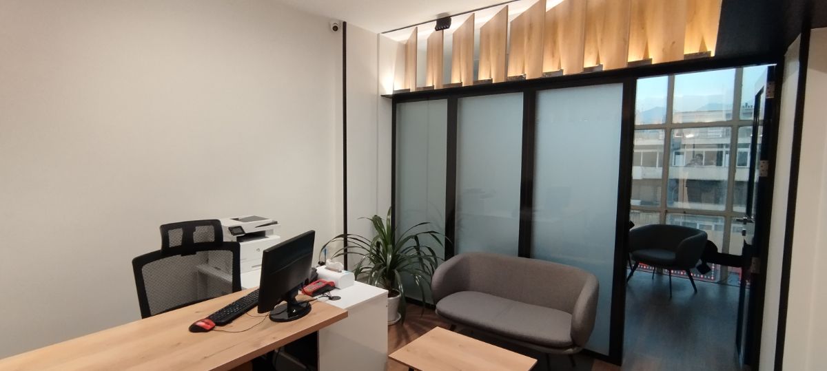 دارالترجمه رسمی شماره 1017 - آقای ترجمه