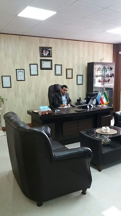 دفتر وکالت حمید فرزام