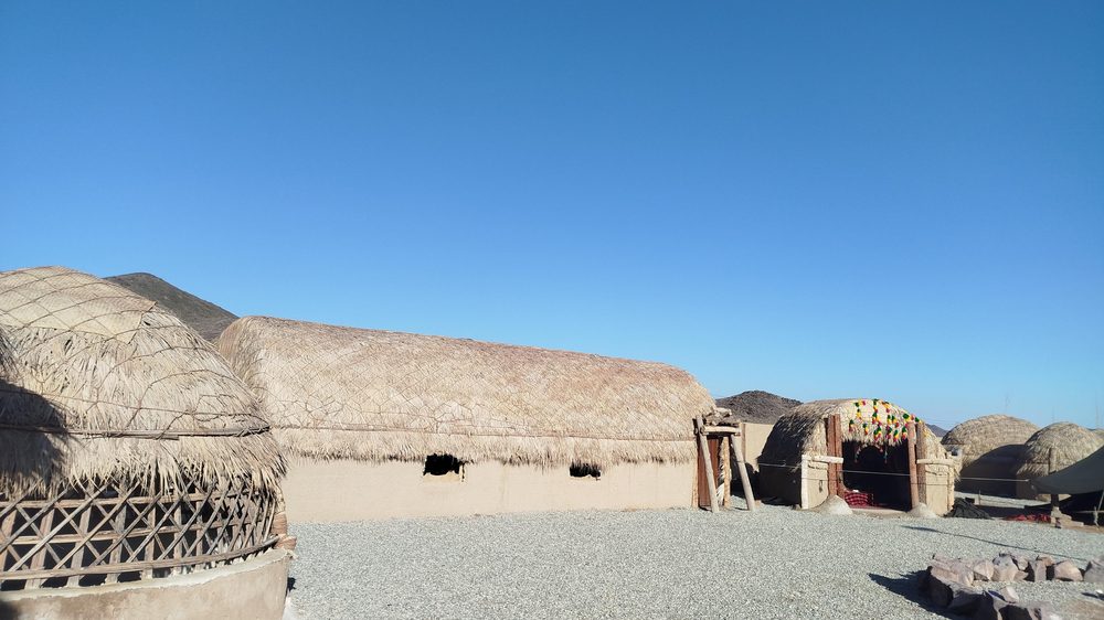 دهکده سنتی سرون