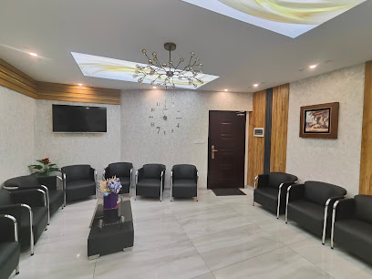 دکتر حمیدرضا همتی