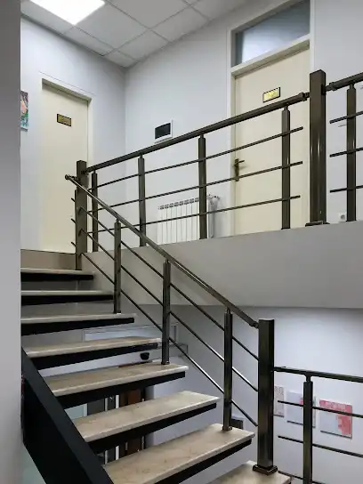 دکتر عباس فرح بخش