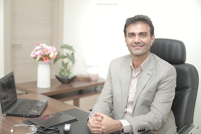 دکتر محمدهادی قیومی
