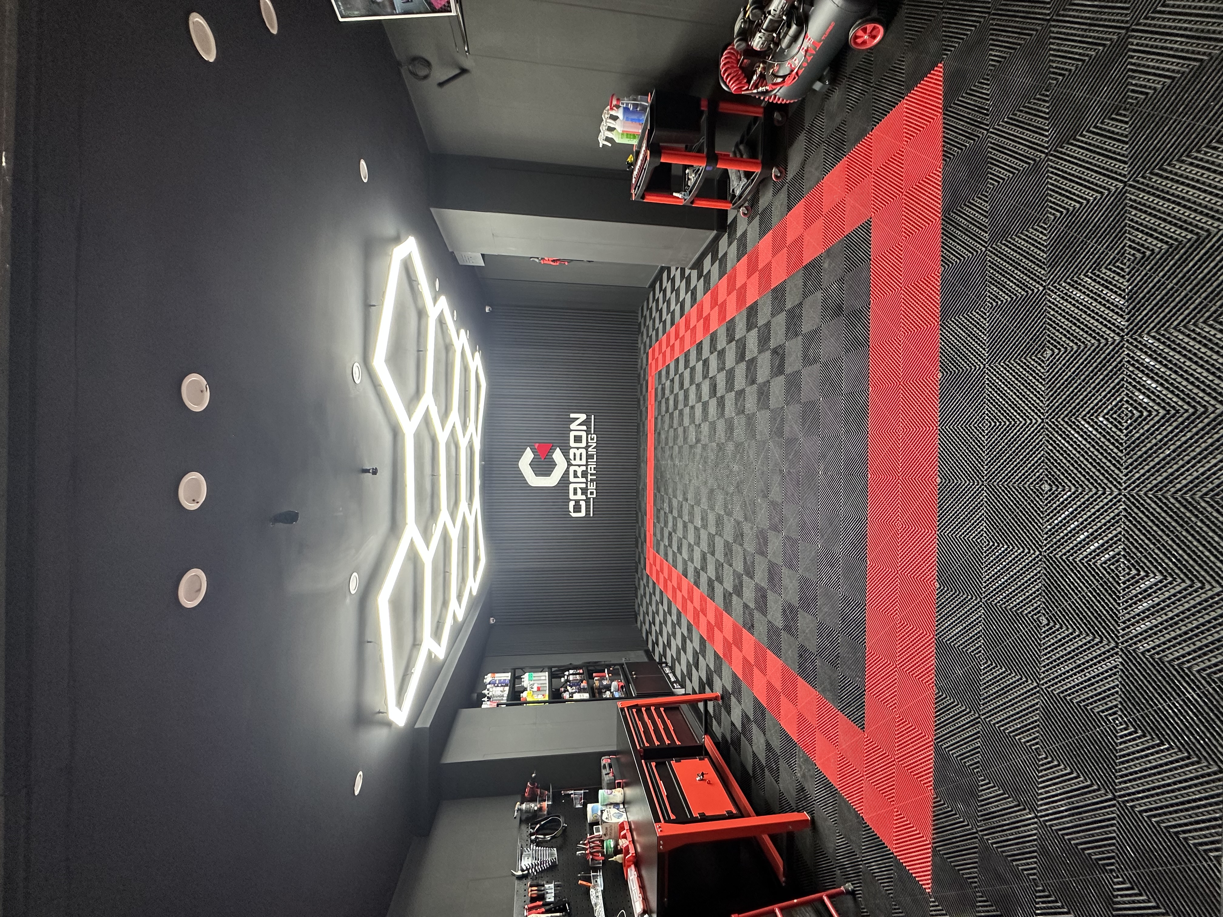 دیتیلینگ کربن Carbon Detailing