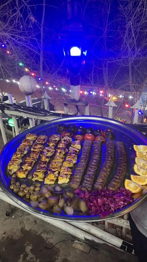 رستوران آبشار دوقلو