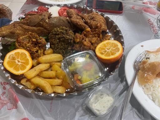 رستوران بادیل