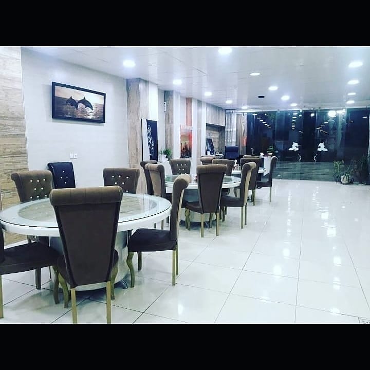رستوران باغ دلفین