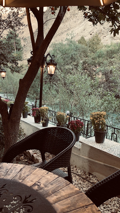 رستوران بهشت البرز
