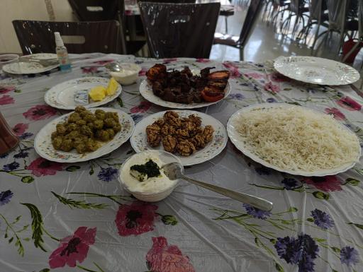 رستوران ترنگ طلایی