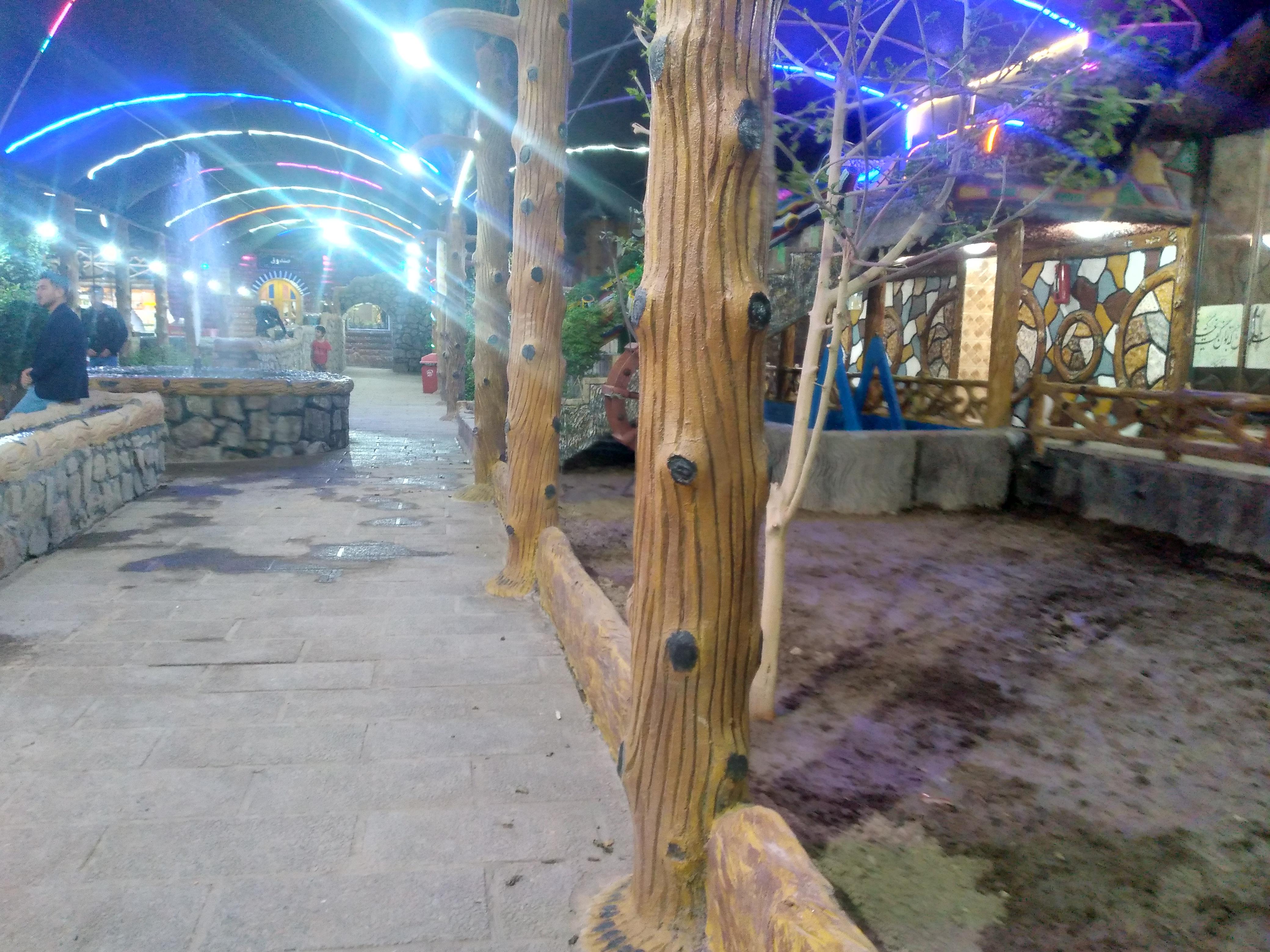 رستوران سنتی آرکاداش
