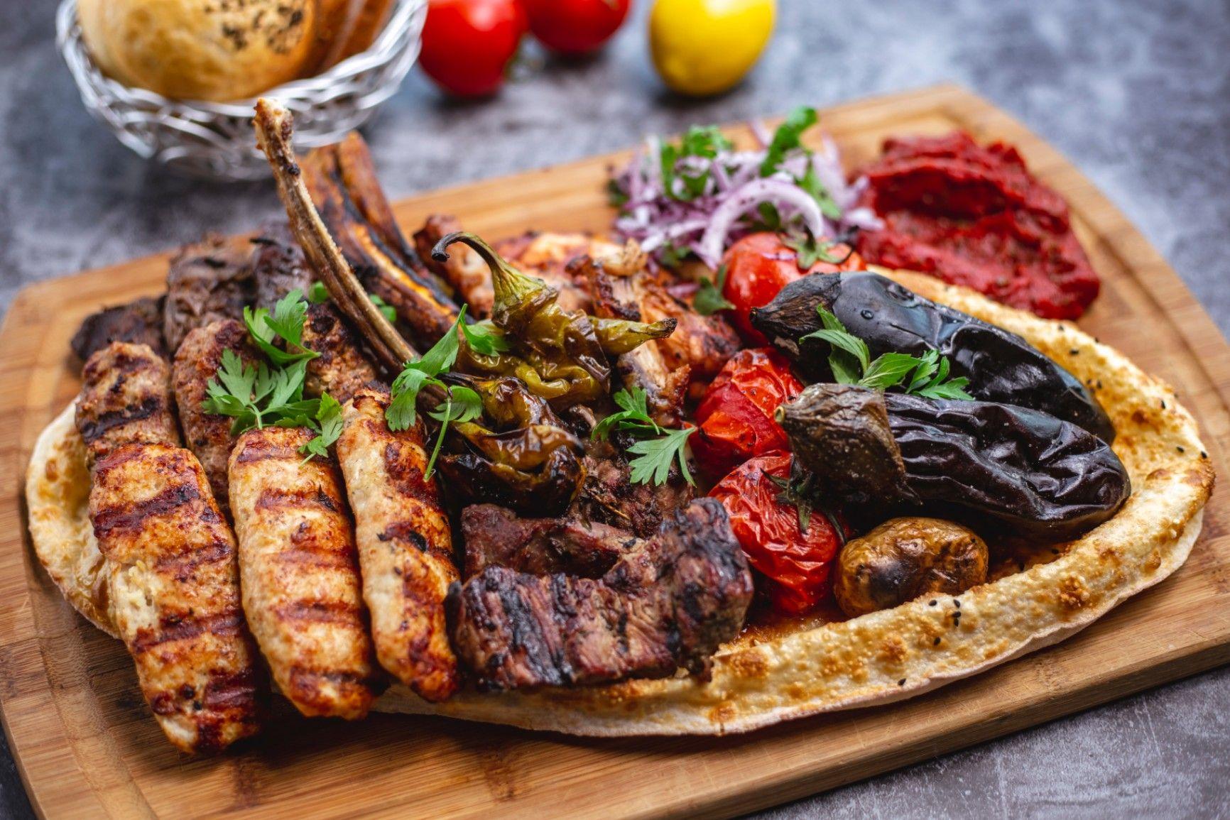 رستوران سنتی دارچین