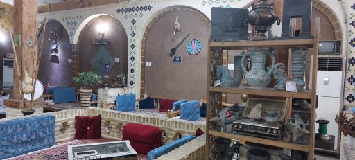 رستوران سنتی مه تاج
