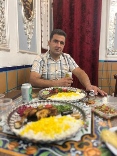 رستوران سنتی مکث