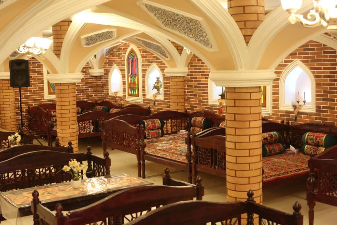 رستوران سنتی کندر