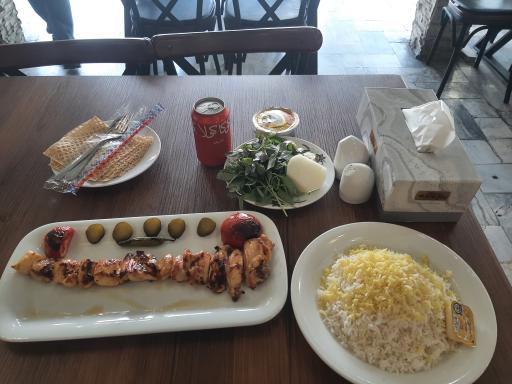 رستوران عمو مهدی