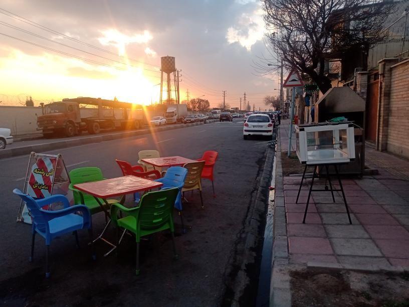 رستوران مامان گل